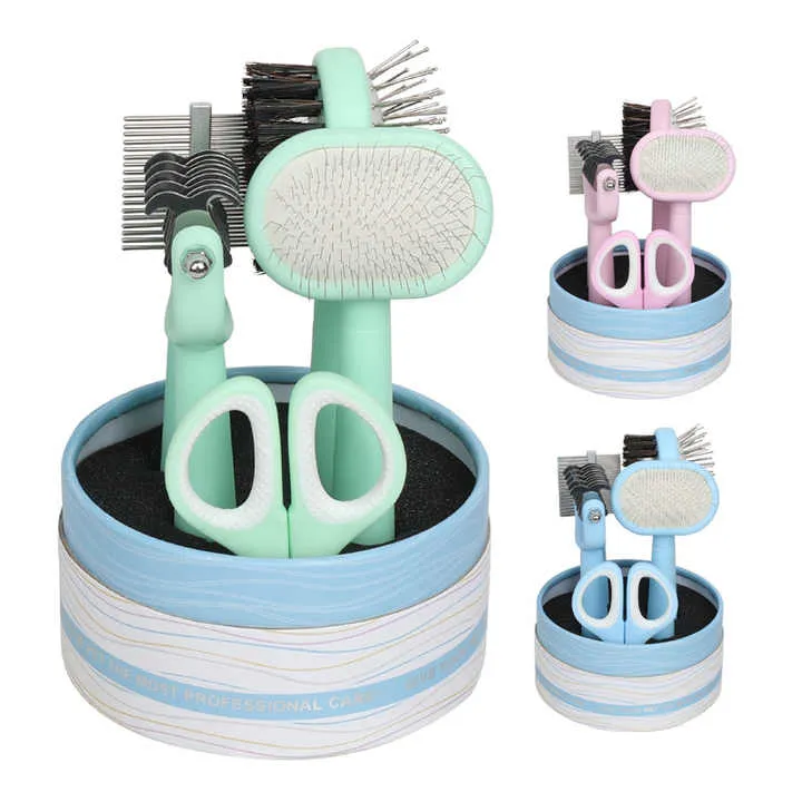 شعر الحيوانات الأليفة ، مشط القط ، مقص . Pet hair, cat comb, dog nail clippers, h